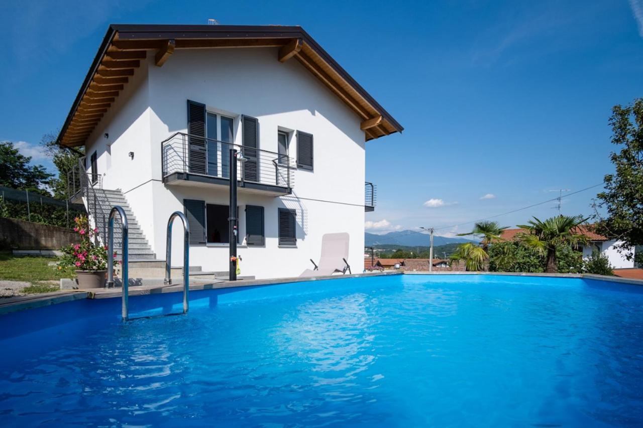 Casa Charlie Apartment Arcisate Bagian luar foto