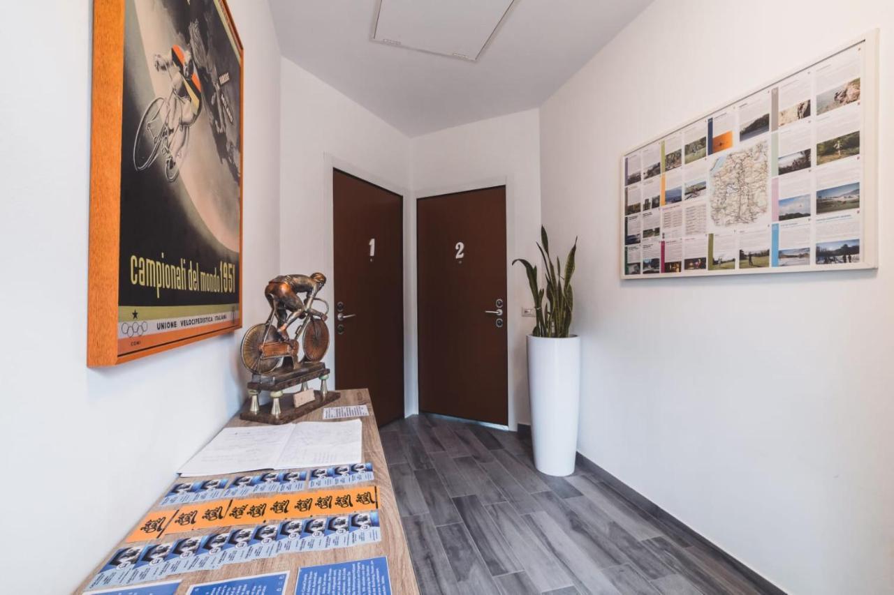 Casa Charlie Apartment Arcisate Bagian luar foto