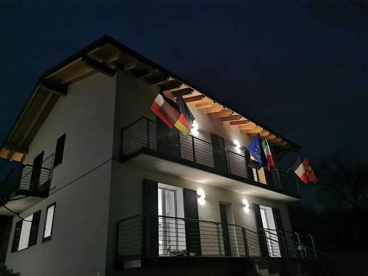 Casa Charlie Apartment Arcisate Bagian luar foto