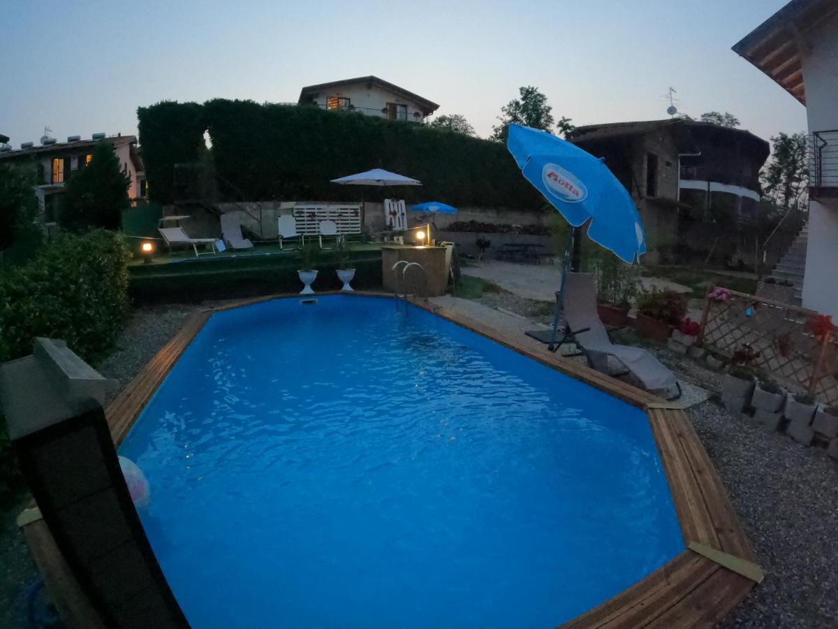 Casa Charlie Apartment Arcisate Bagian luar foto