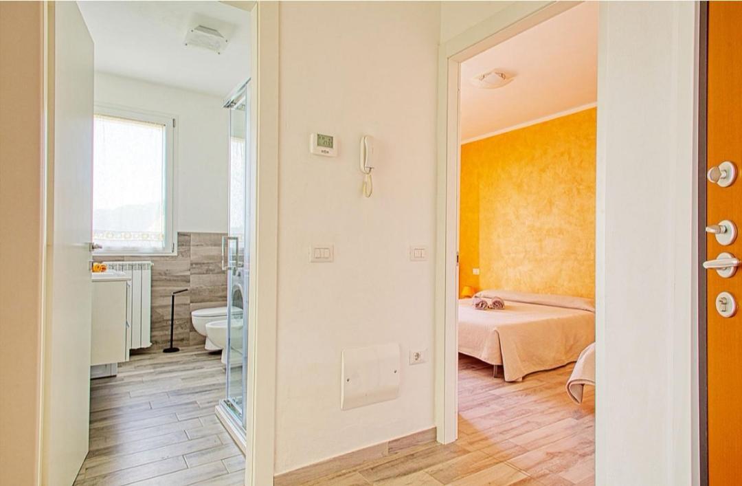 Casa Charlie Apartment Arcisate Bagian luar foto
