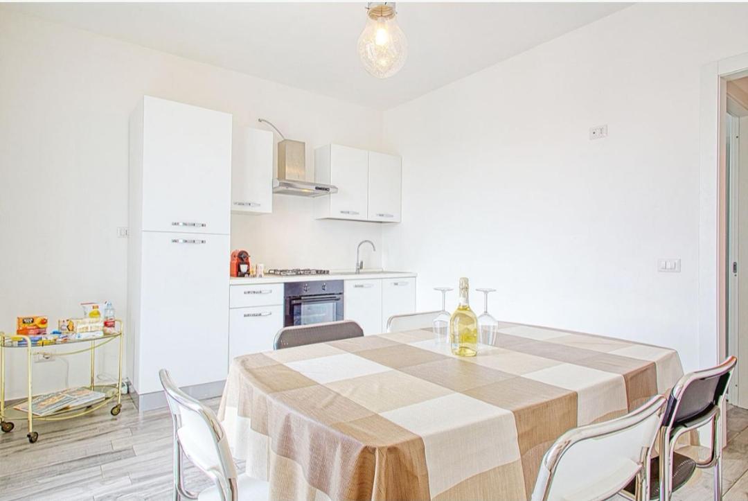 Casa Charlie Apartment Arcisate Bagian luar foto