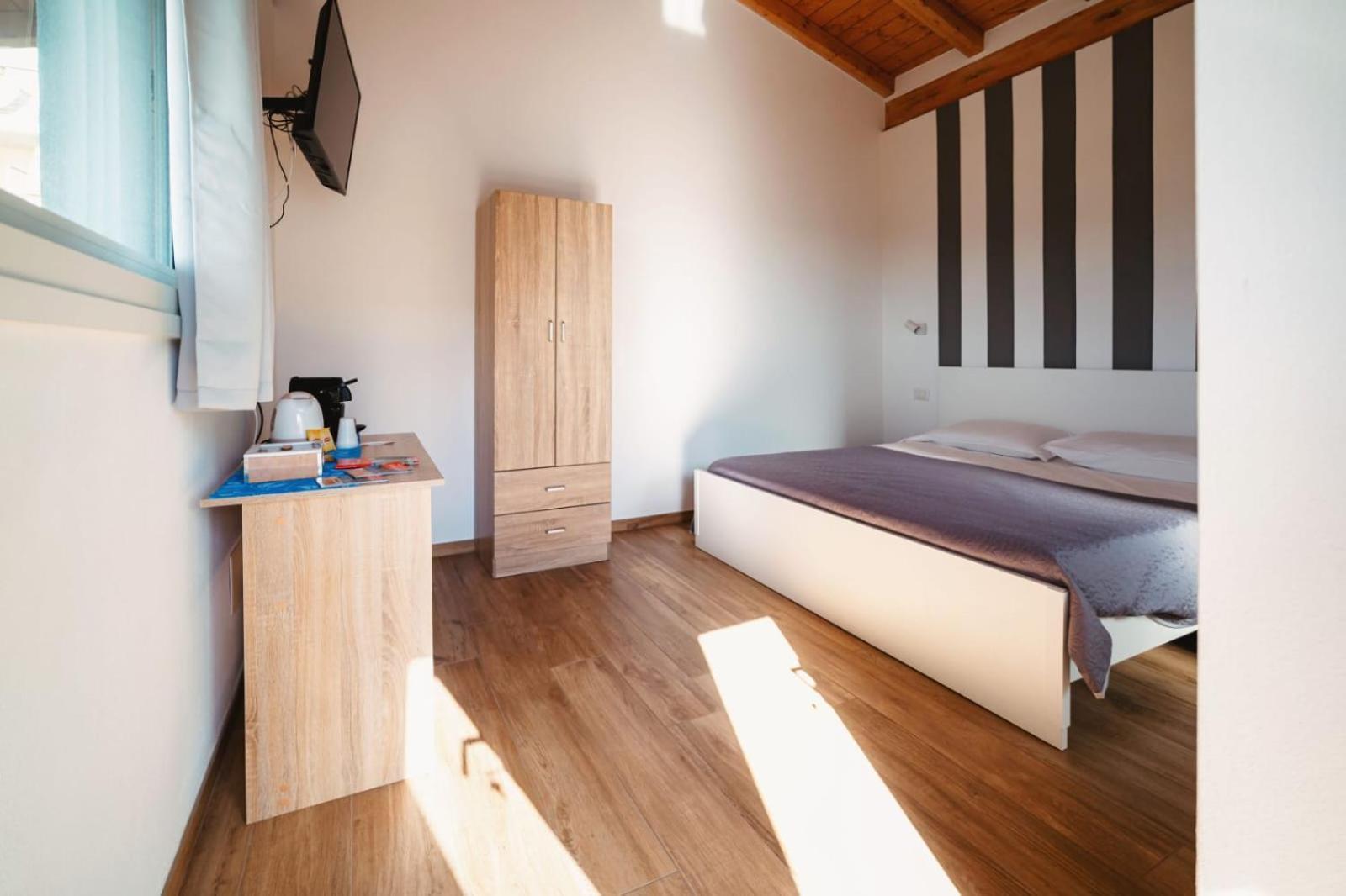 Casa Charlie Apartment Arcisate Bagian luar foto